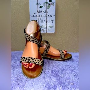 Blowfish Malibu Gold/Leopard Print Gladiator Rear Zip Sandals Size 7.5 VEGAN NEW